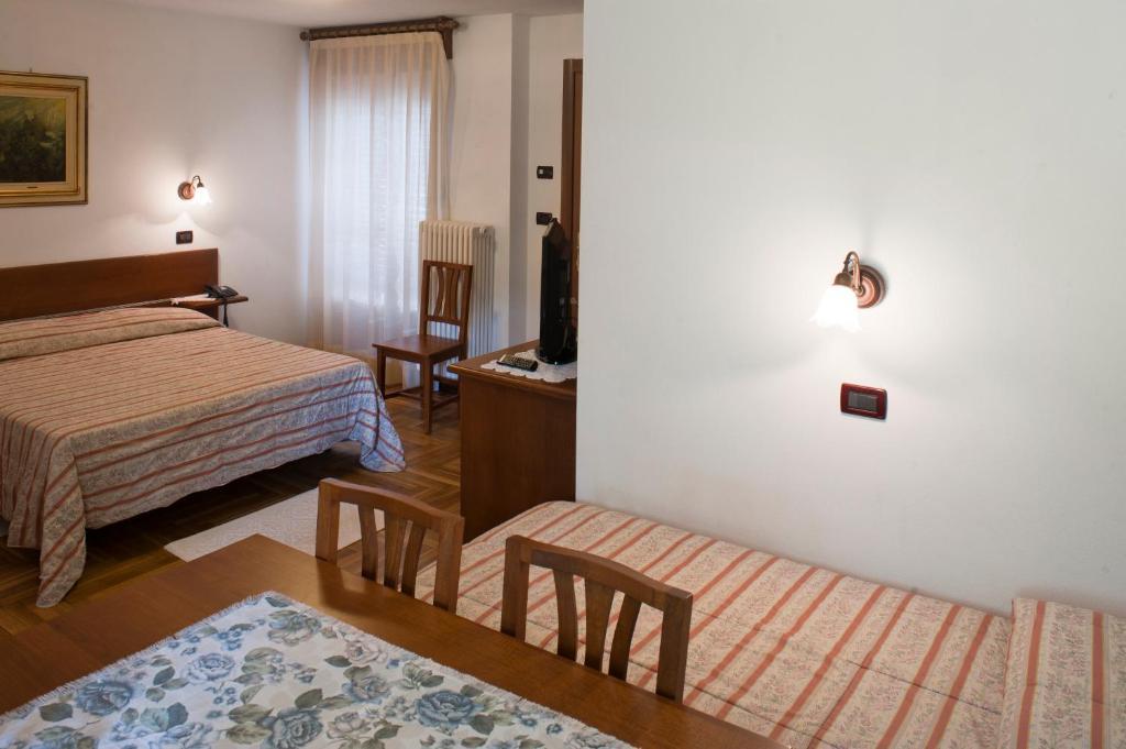 Albergo Castello Da Bonino Champorcher Exterior photo